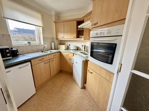 Kitchen- click for photo gallery